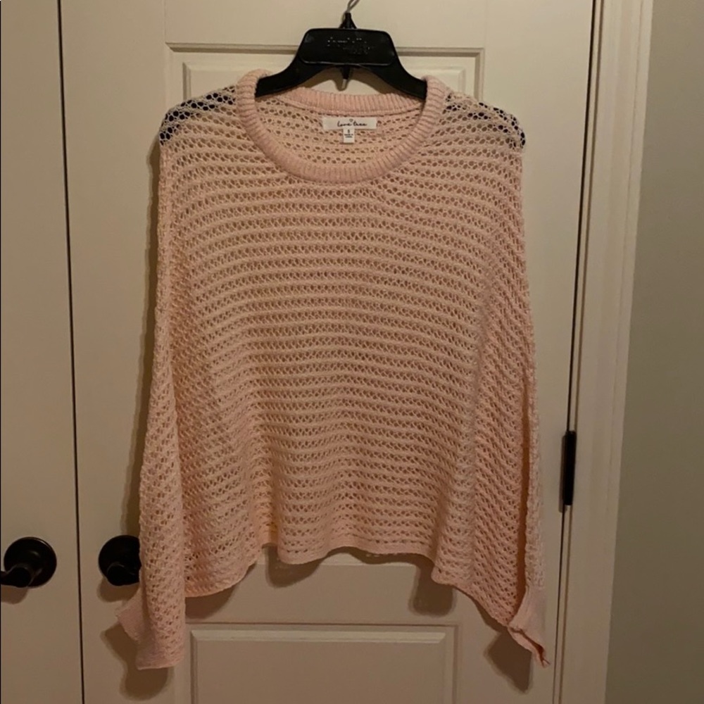 Light pink open knit sweater 💕